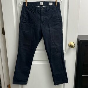 GAP Essential Kahki Straight